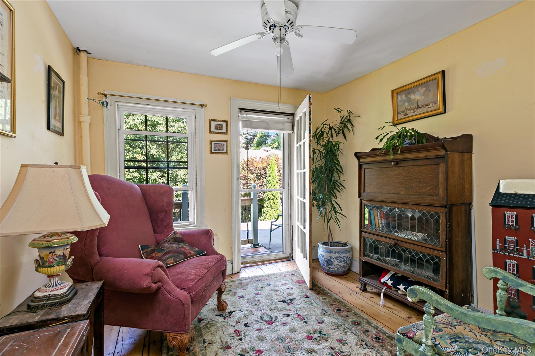 7 Railroad Avenue Property Photo 12
