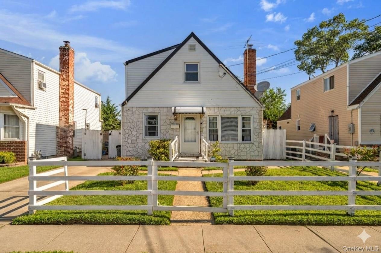 195 Alabama Avenue Property Photo 1