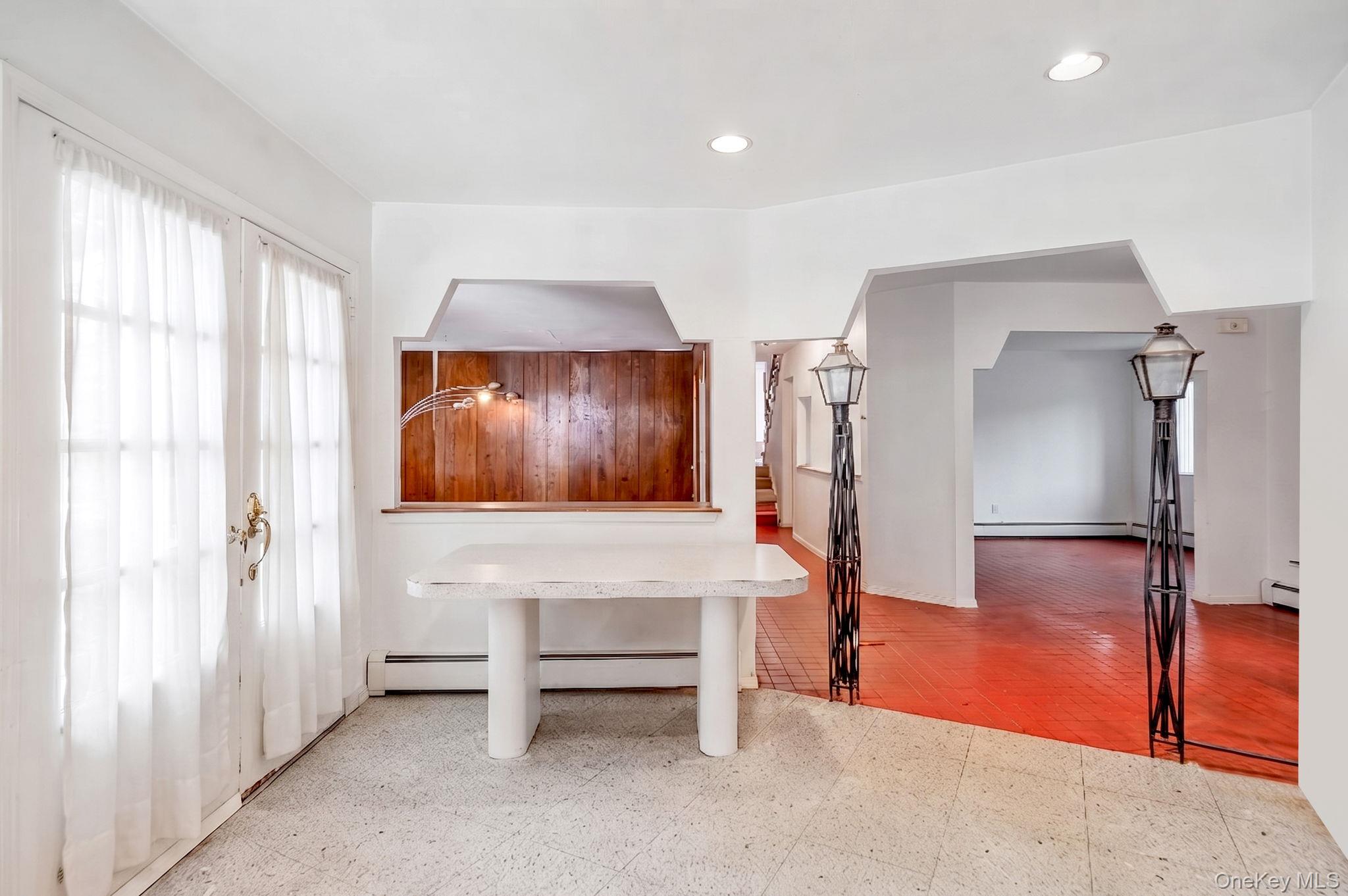 893 Gardiner Drive Property Photo 17