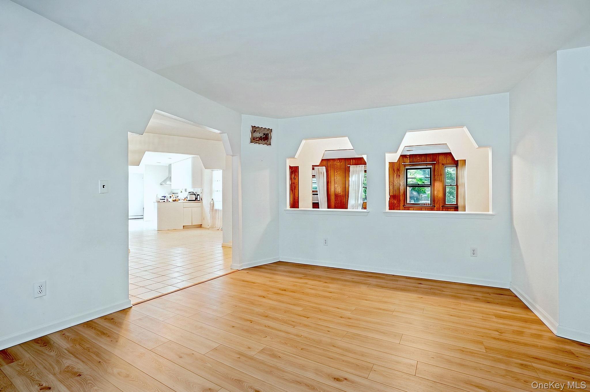 893 Gardiner Drive Property Photo 19