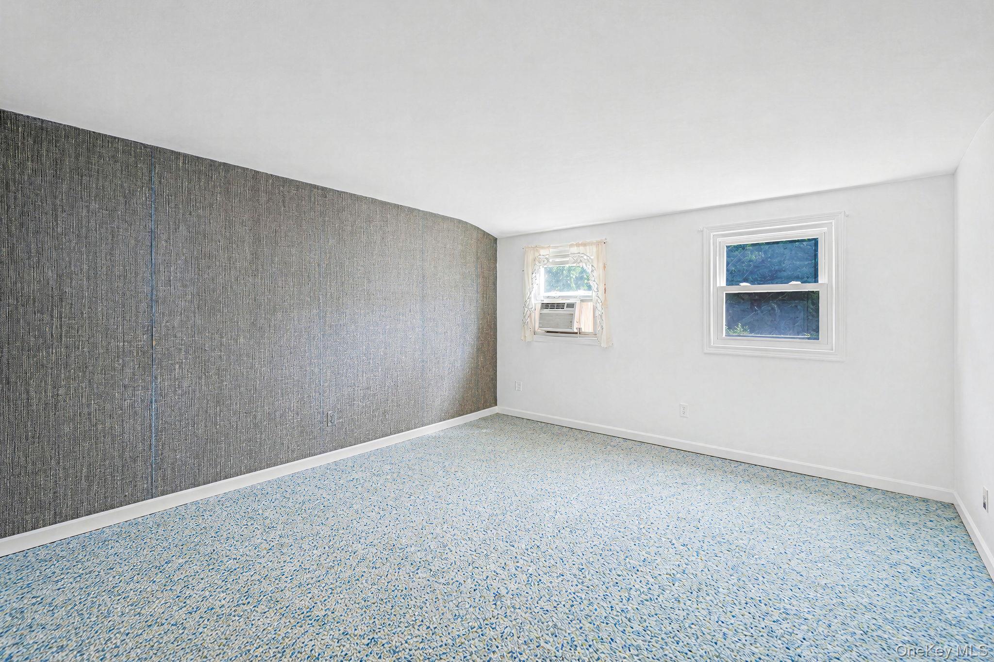 893 Gardiner Drive Property Photo 34