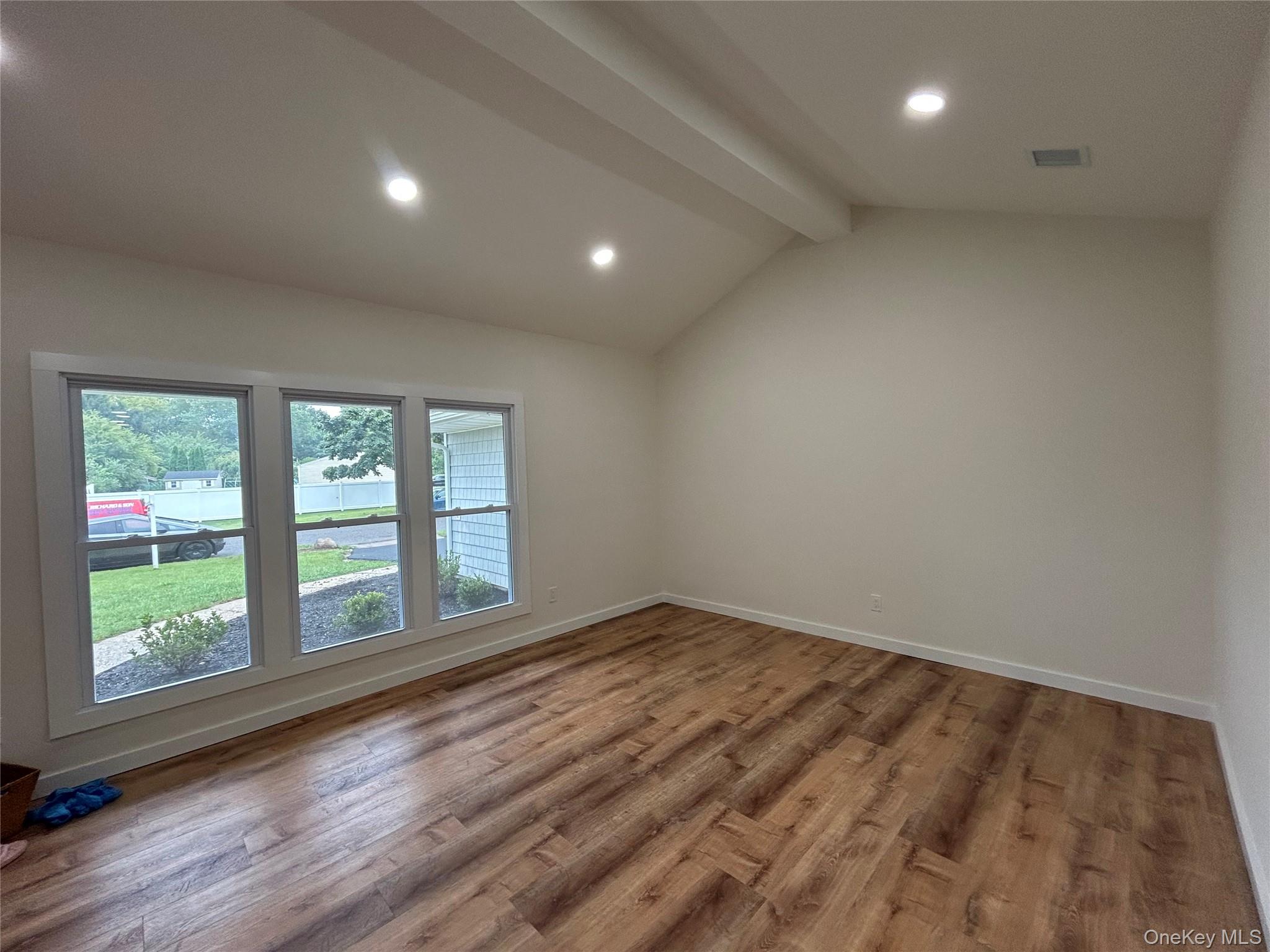 5 Orleans Green Property Photo 2
