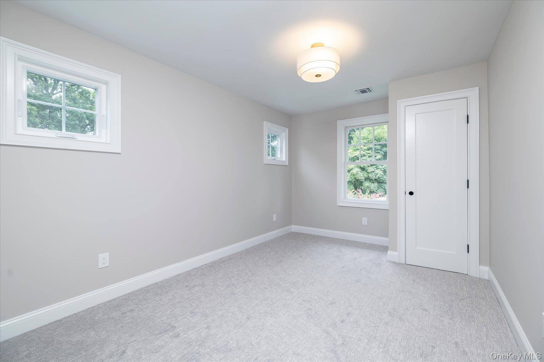 42 Woodland Avenue Upper Property Photo 9