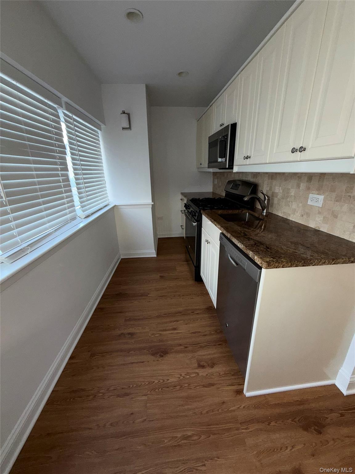1 Landmark Square 115 Property Photo 12
