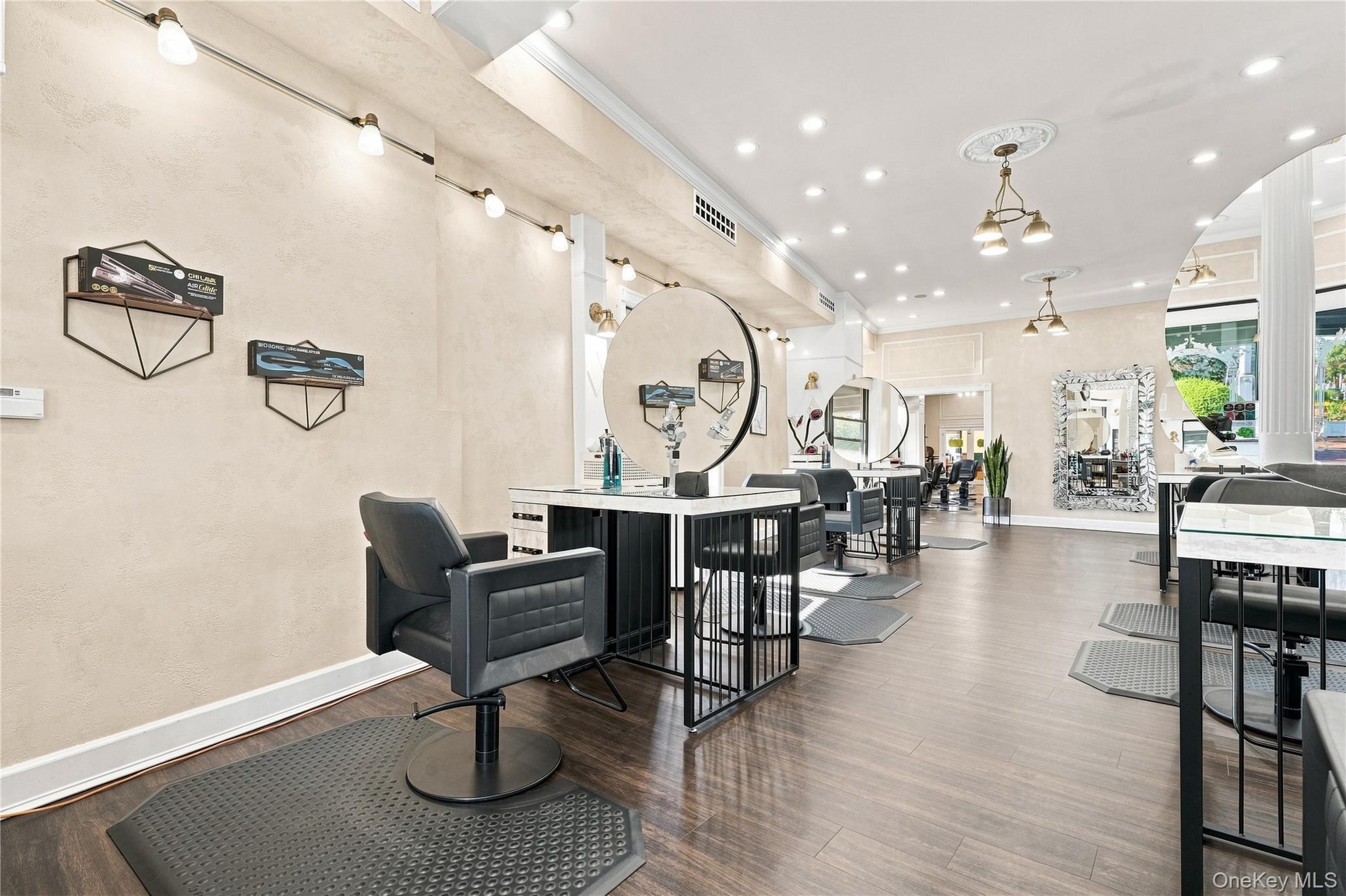 180 Broadway Property Photo 12