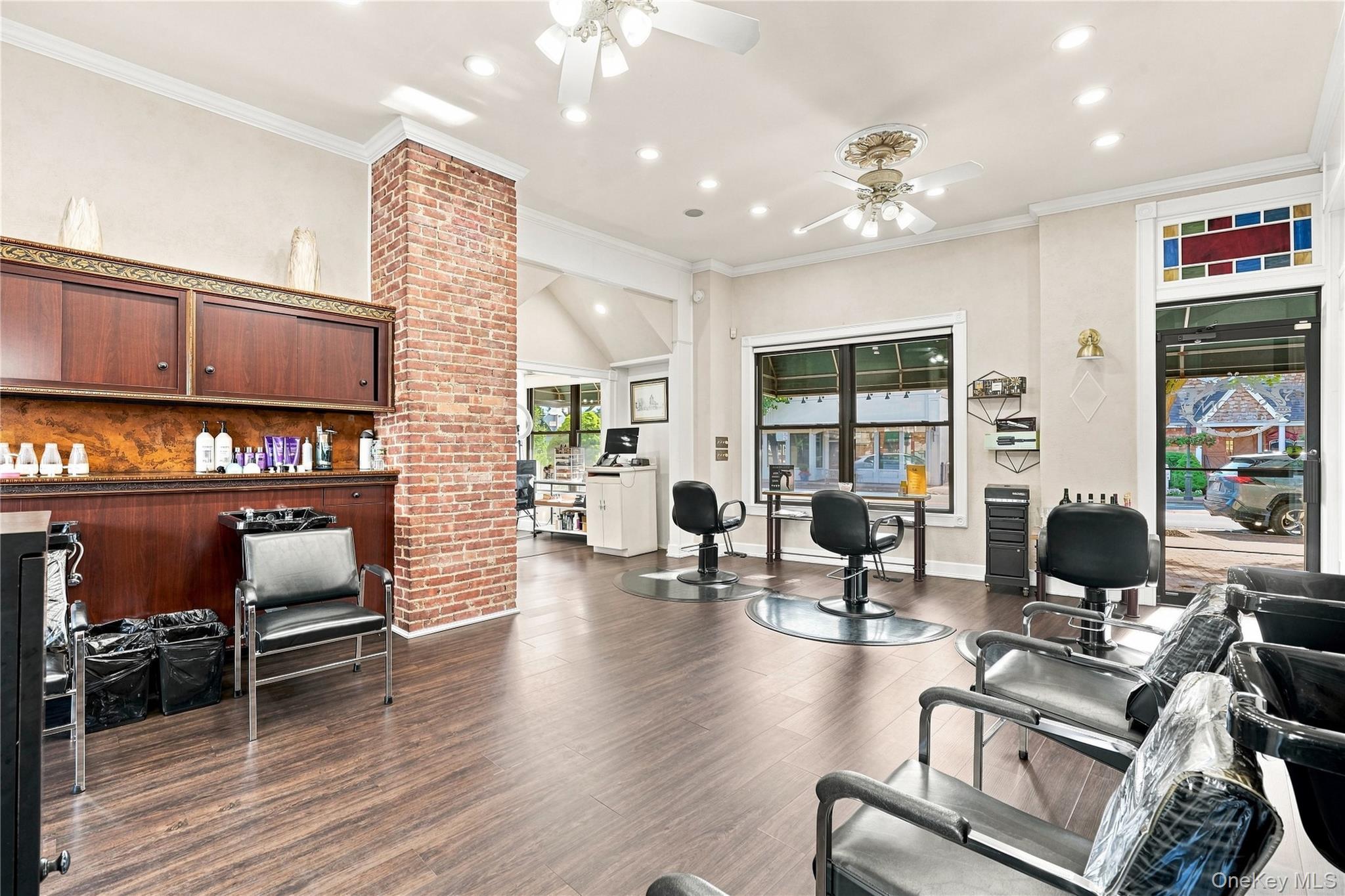 180 Broadway Property Photo 21