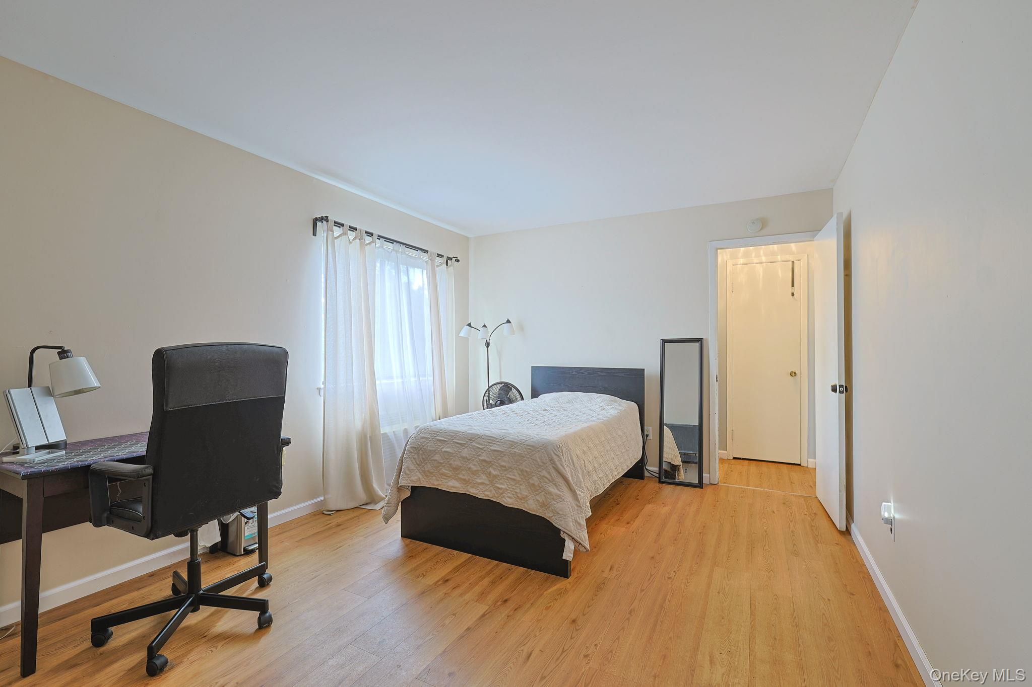 25 Village Park Drive 2f Property Photo 5