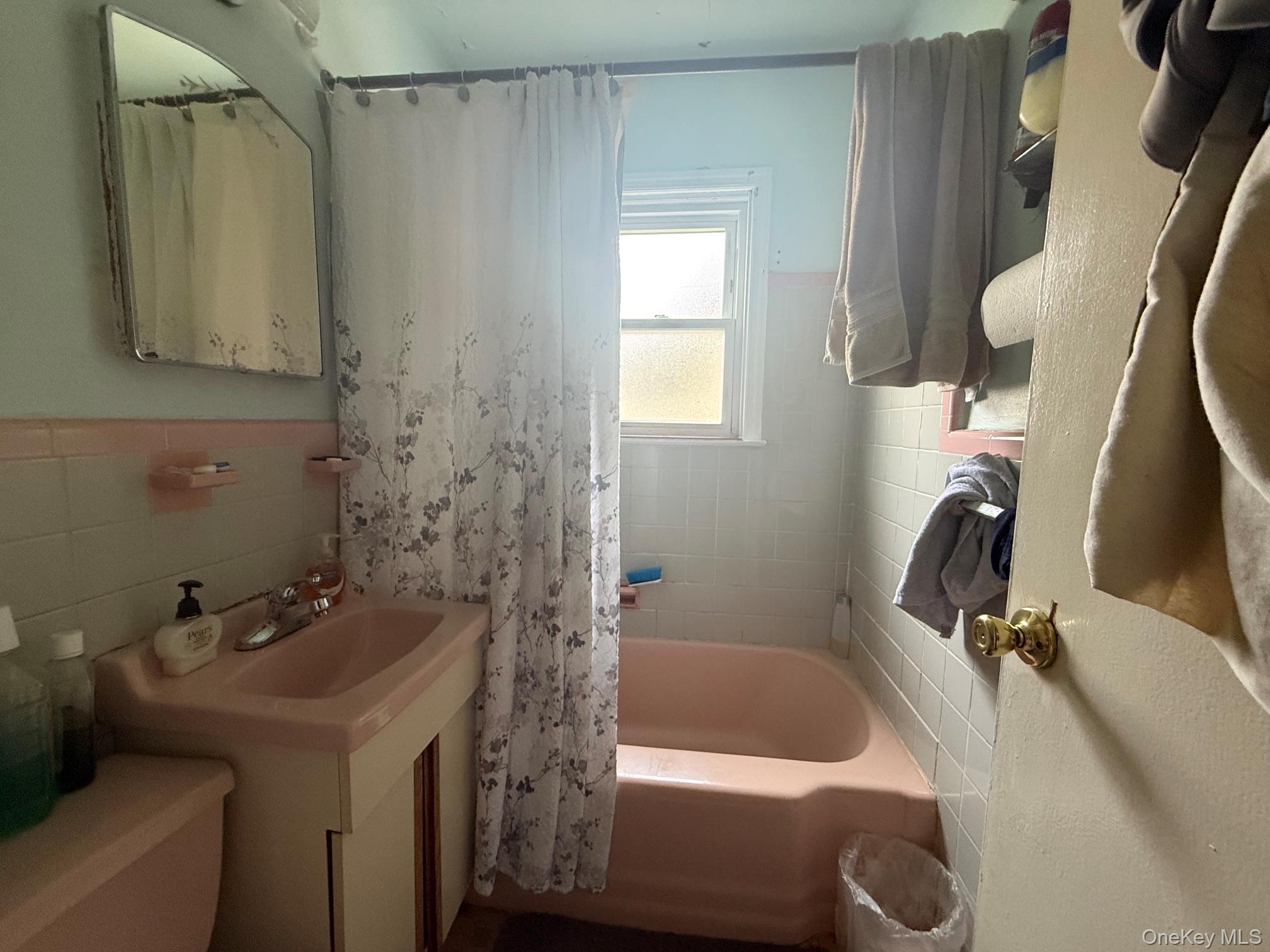 13619 220th Place Property Photo 7