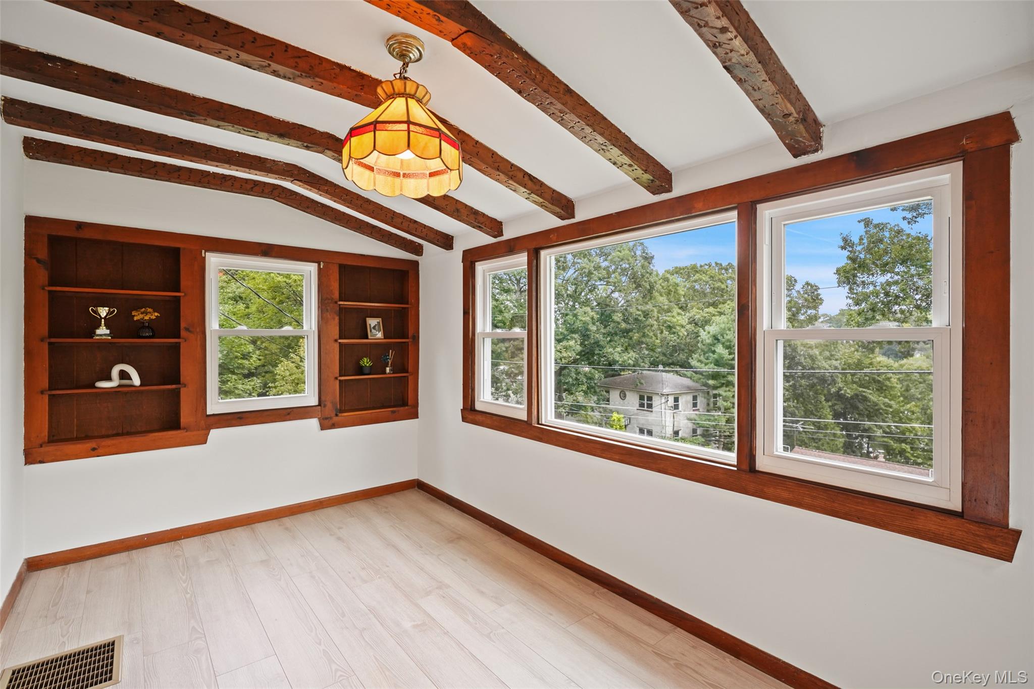 17 Mary Avenue Property Photo 16