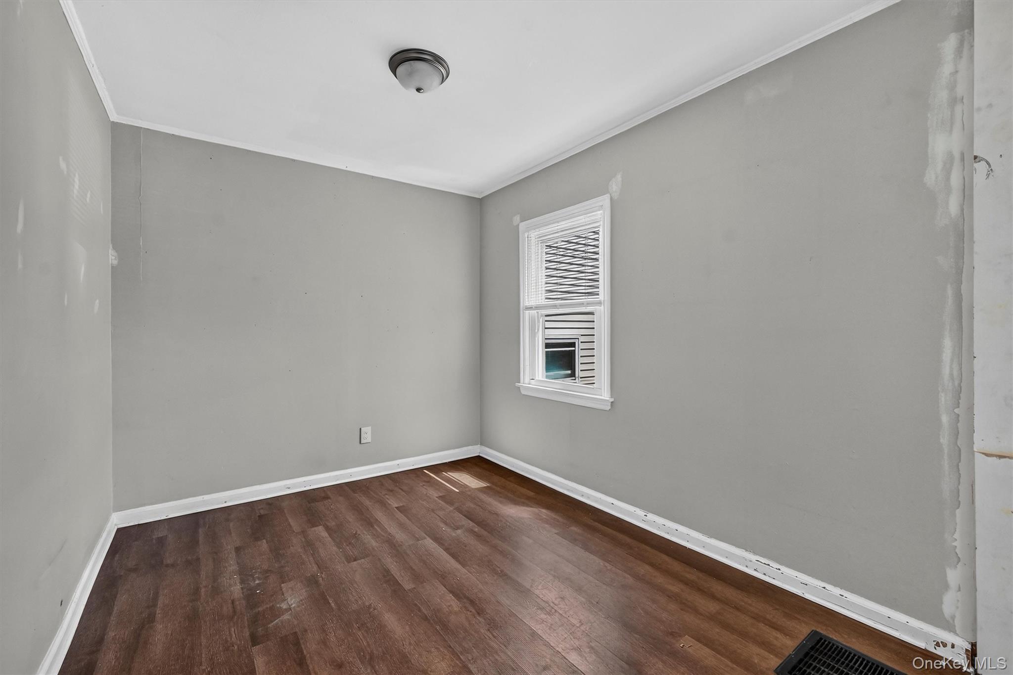 83 Center Street Property Photo 14