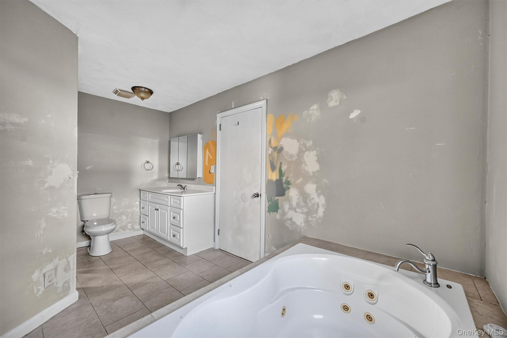 83 Center Street Property Photo 26