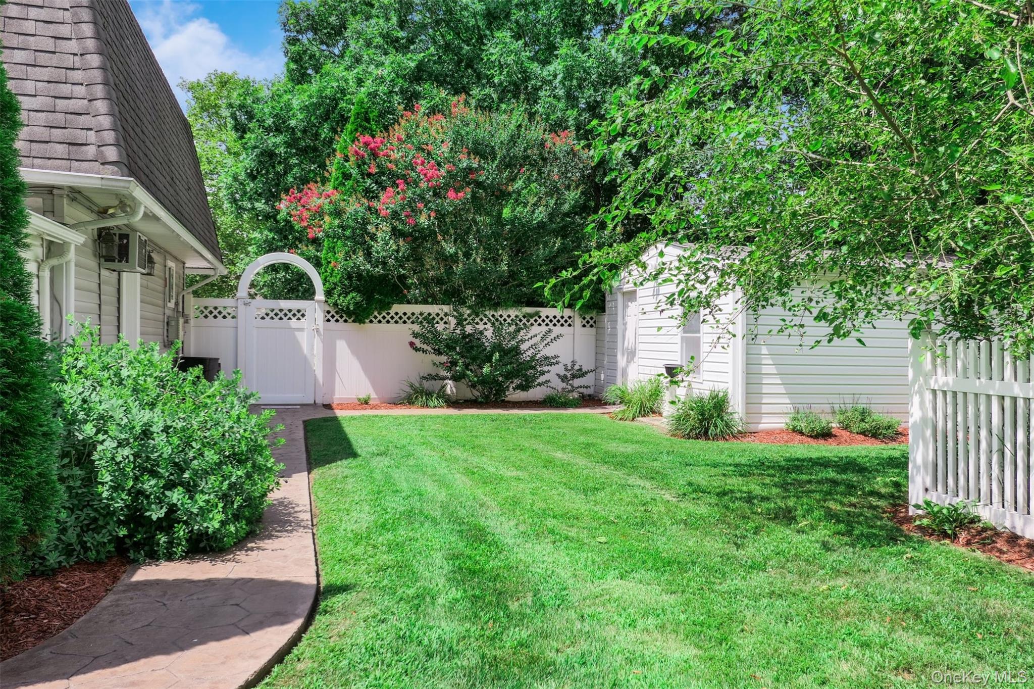 17 Sundial Lane Property Photo 20