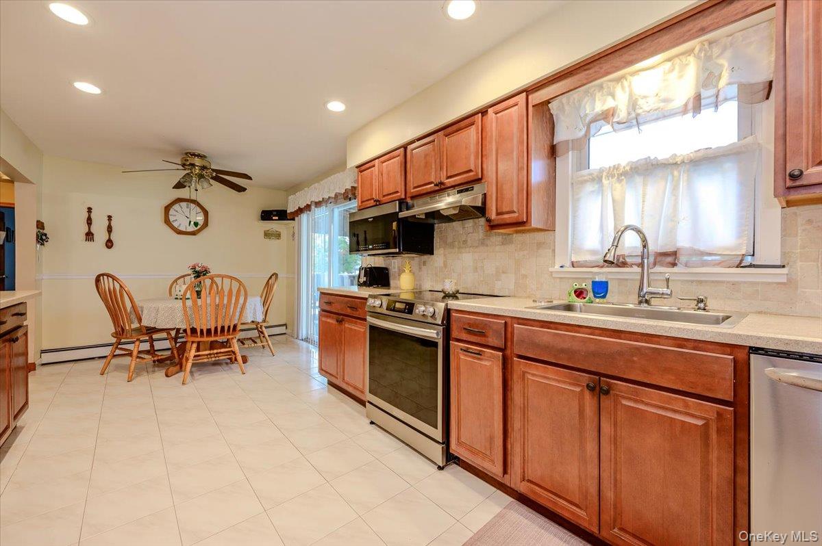 694 Pease Lane Property Photo 16