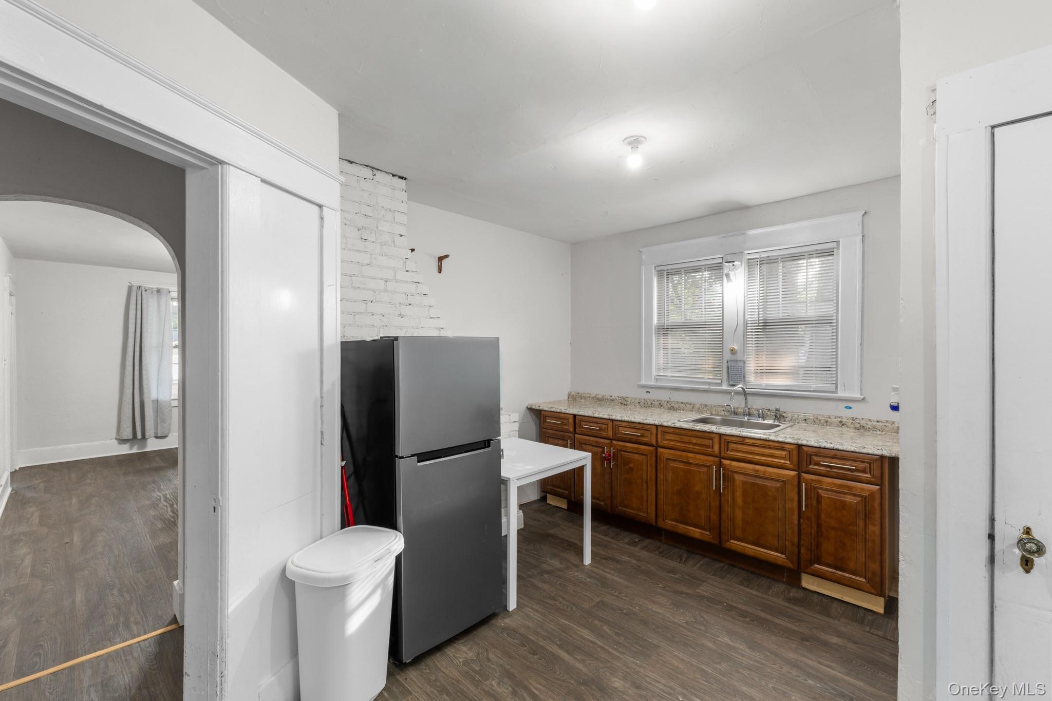 7 Jones Terrace Property Photo 8