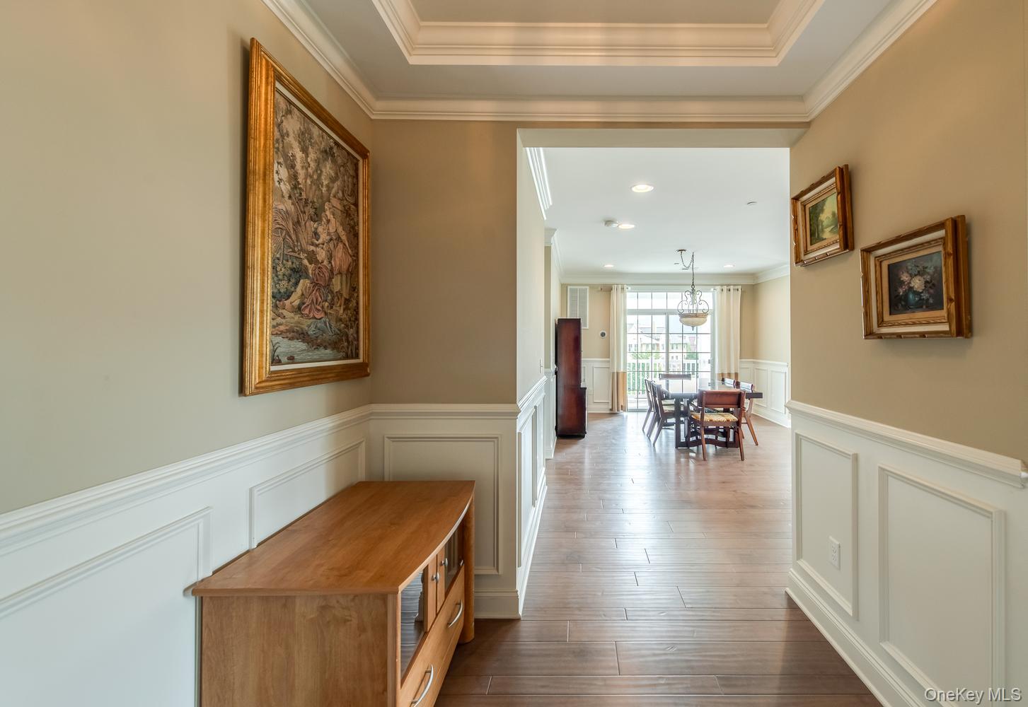 734 Regency Drive Property Photo 4