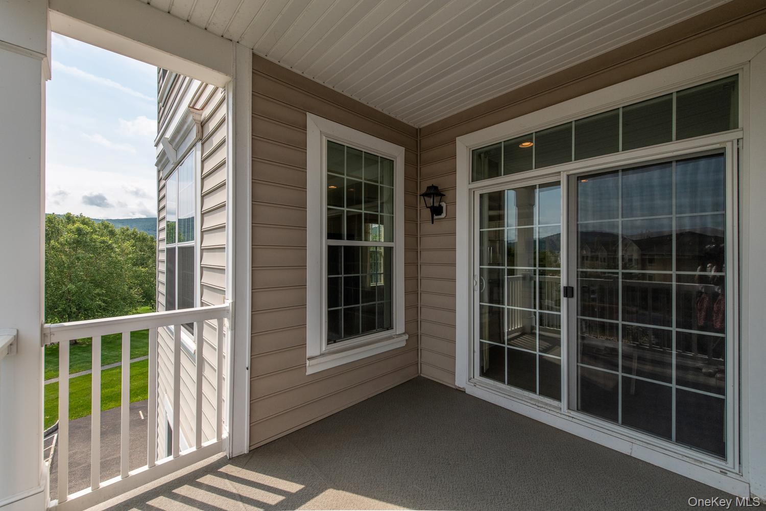 734 Regency Drive Property Photo 7