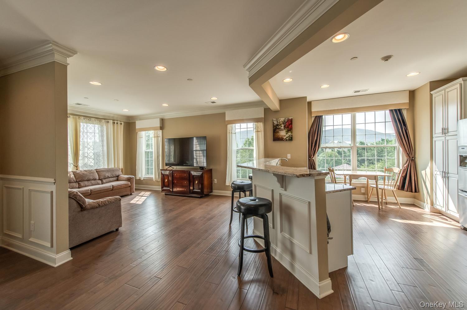 734 Regency Drive Property Photo 11
