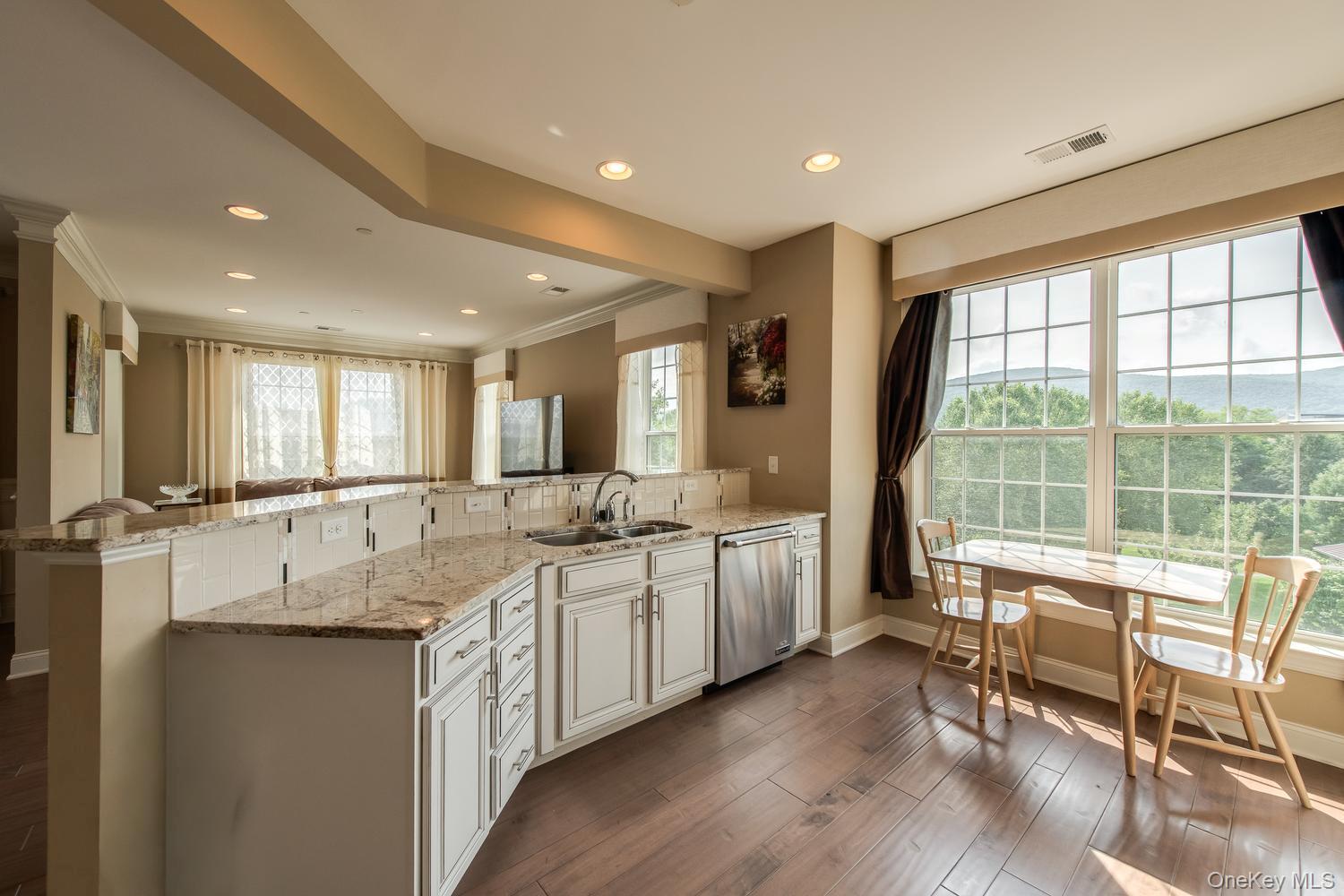 734 Regency Drive Property Photo 19