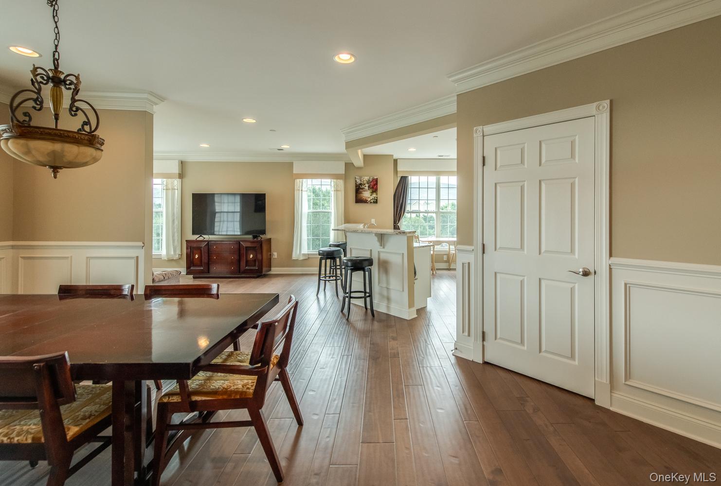 734 Regency Drive Property Photo 28