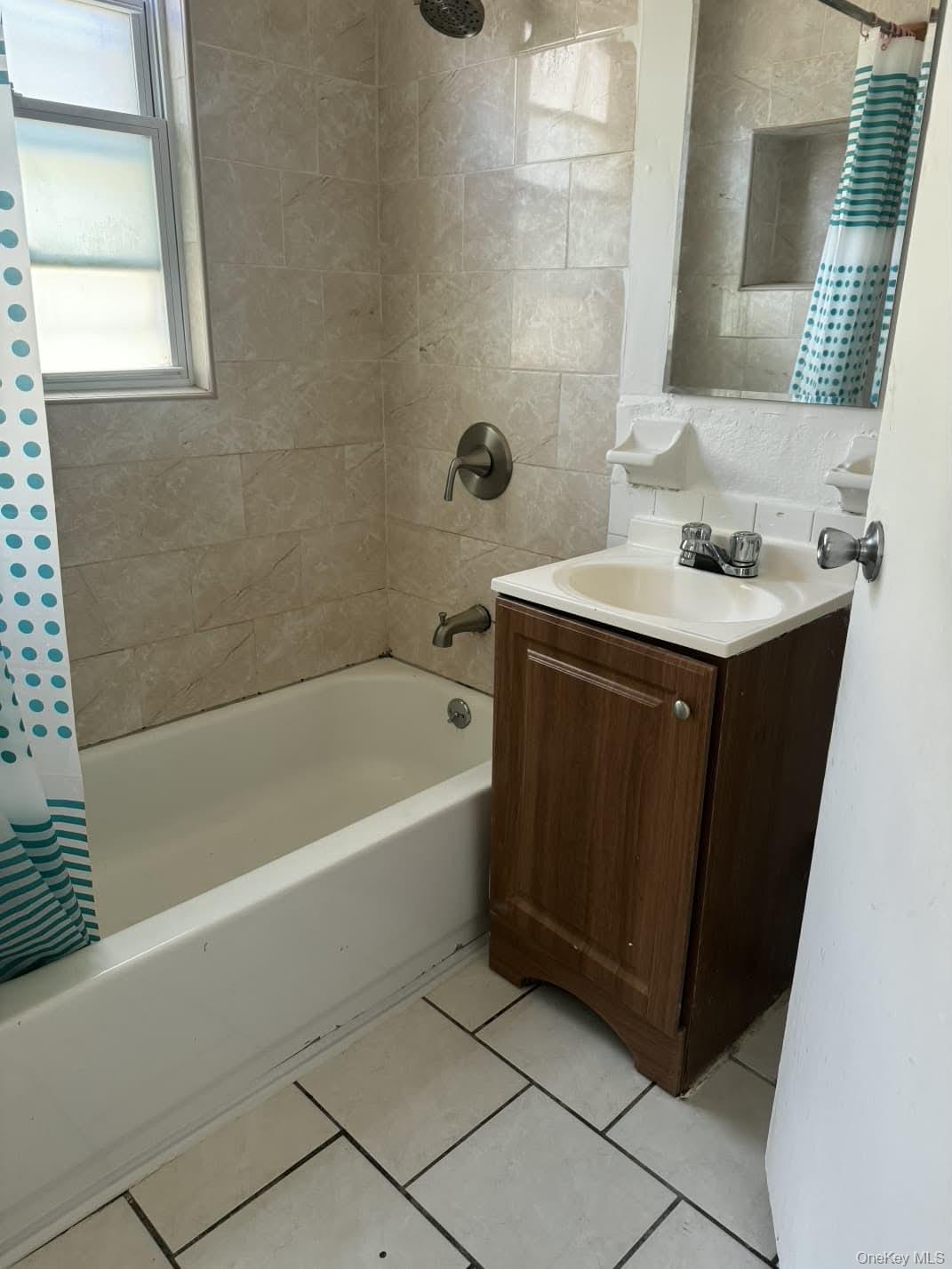 37-45 94th Street Property Photo 8