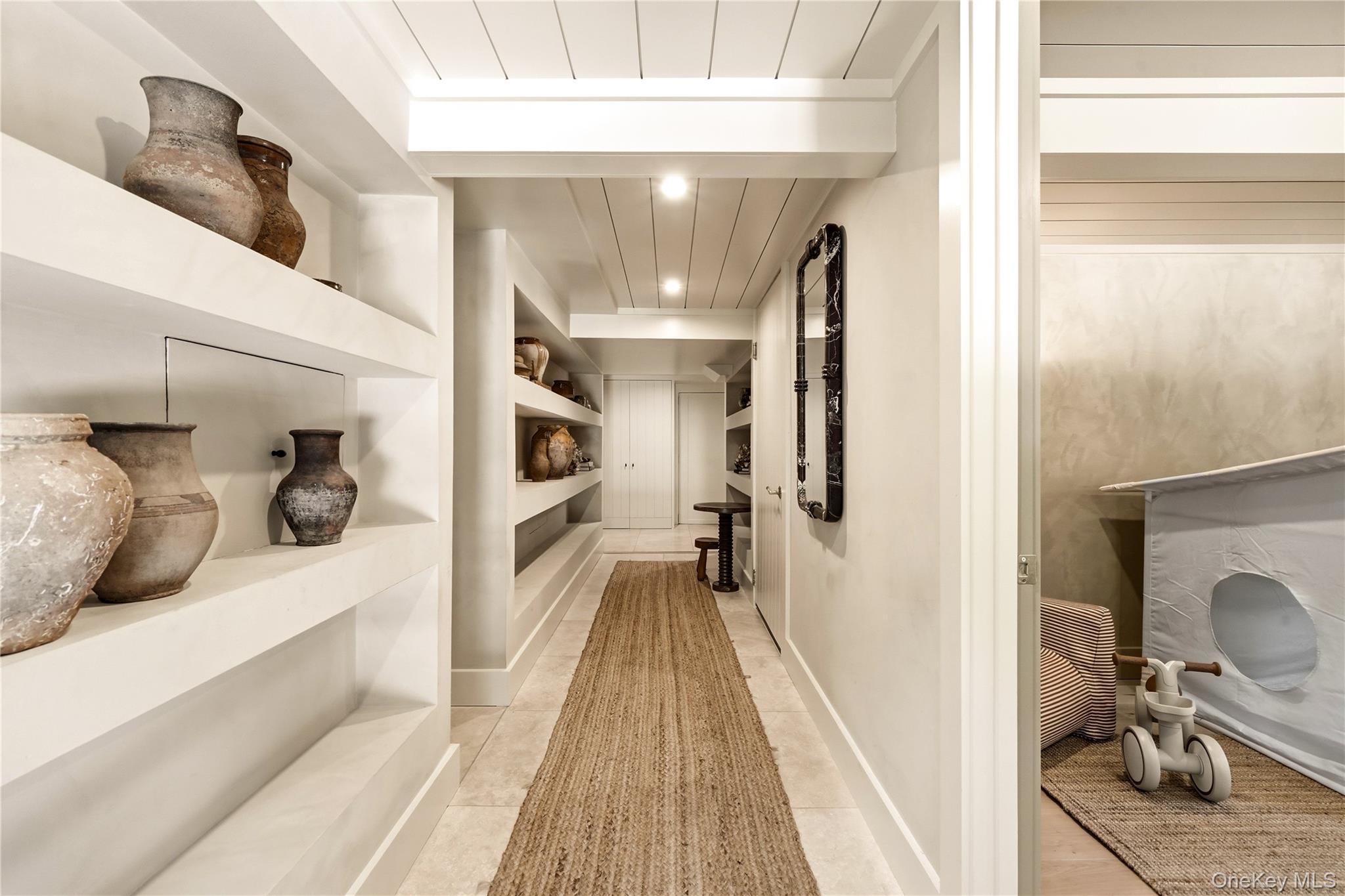 1040318 Property Photo 11