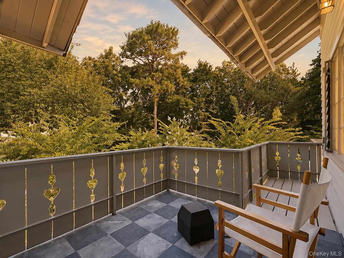 1040318 Property Photo 17