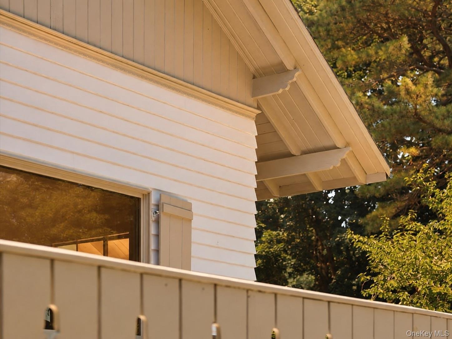 1040318 Property Photo 22