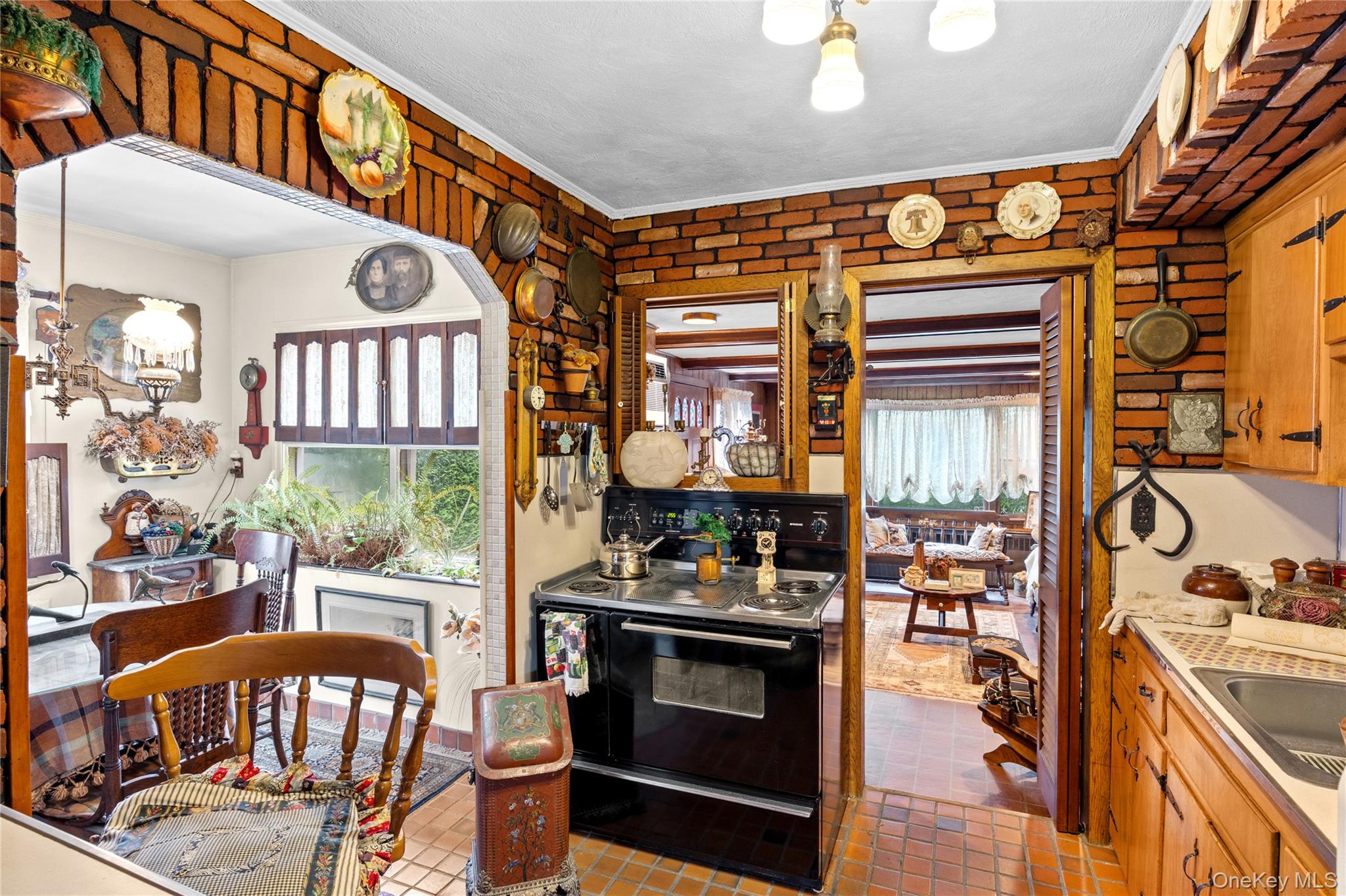 822 Peninsula Boulevard Property Photo 13