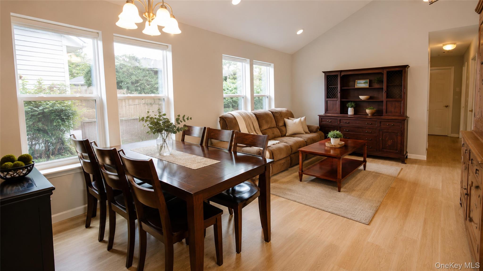 53 Village Circle E053 Property Photo 5