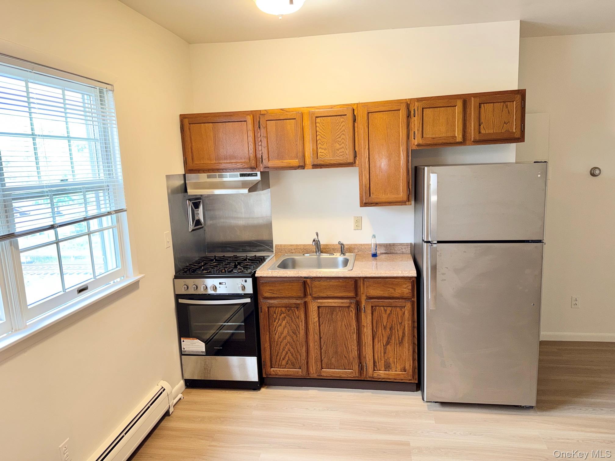 1 N Rockland Rockland Avenue 2n Property Photo 1