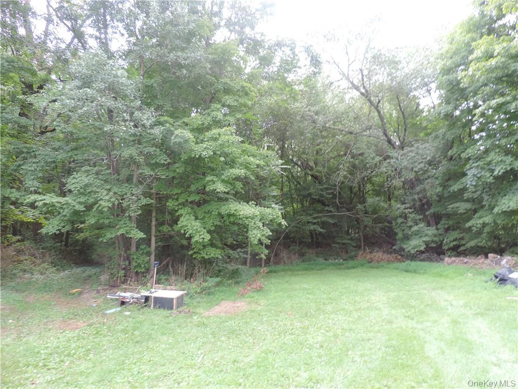 958-964 Hollow Road Property Photo 11