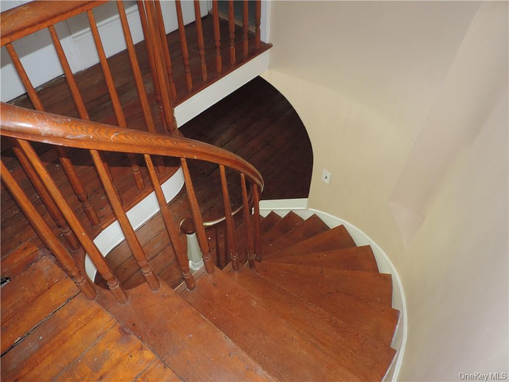 958-964 Hollow Road Property Photo 18