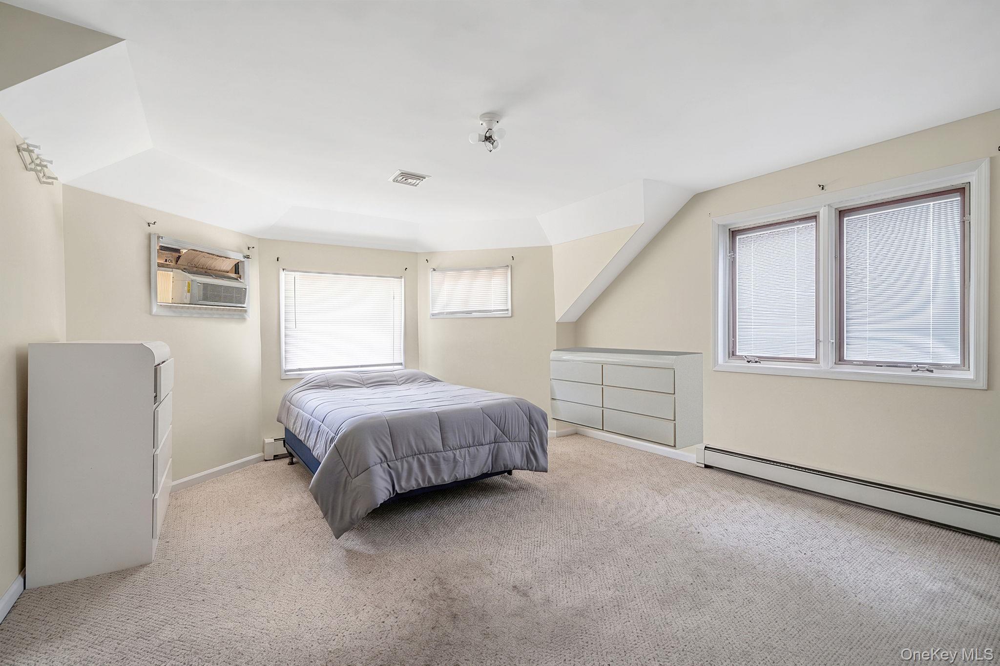64 Mowbray Avenue Property Photo 32