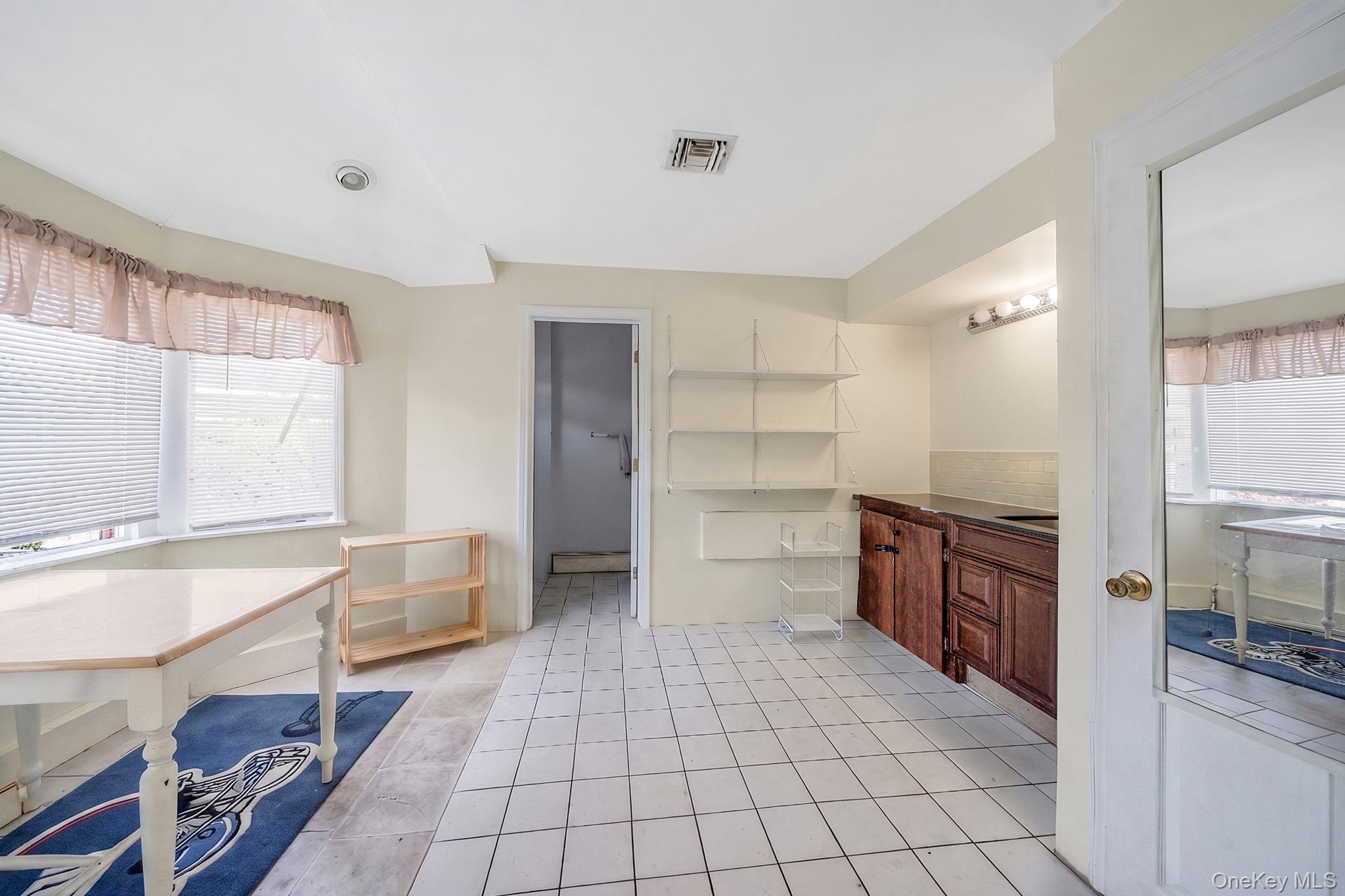 64 Mowbray Avenue Property Photo 33