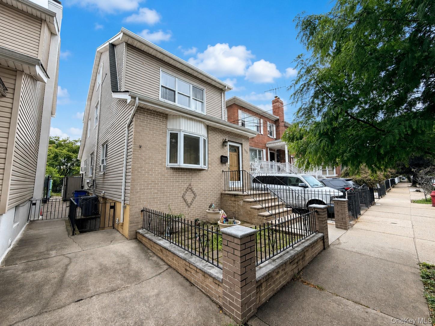 1563 Haight Avenue Property Photo 30