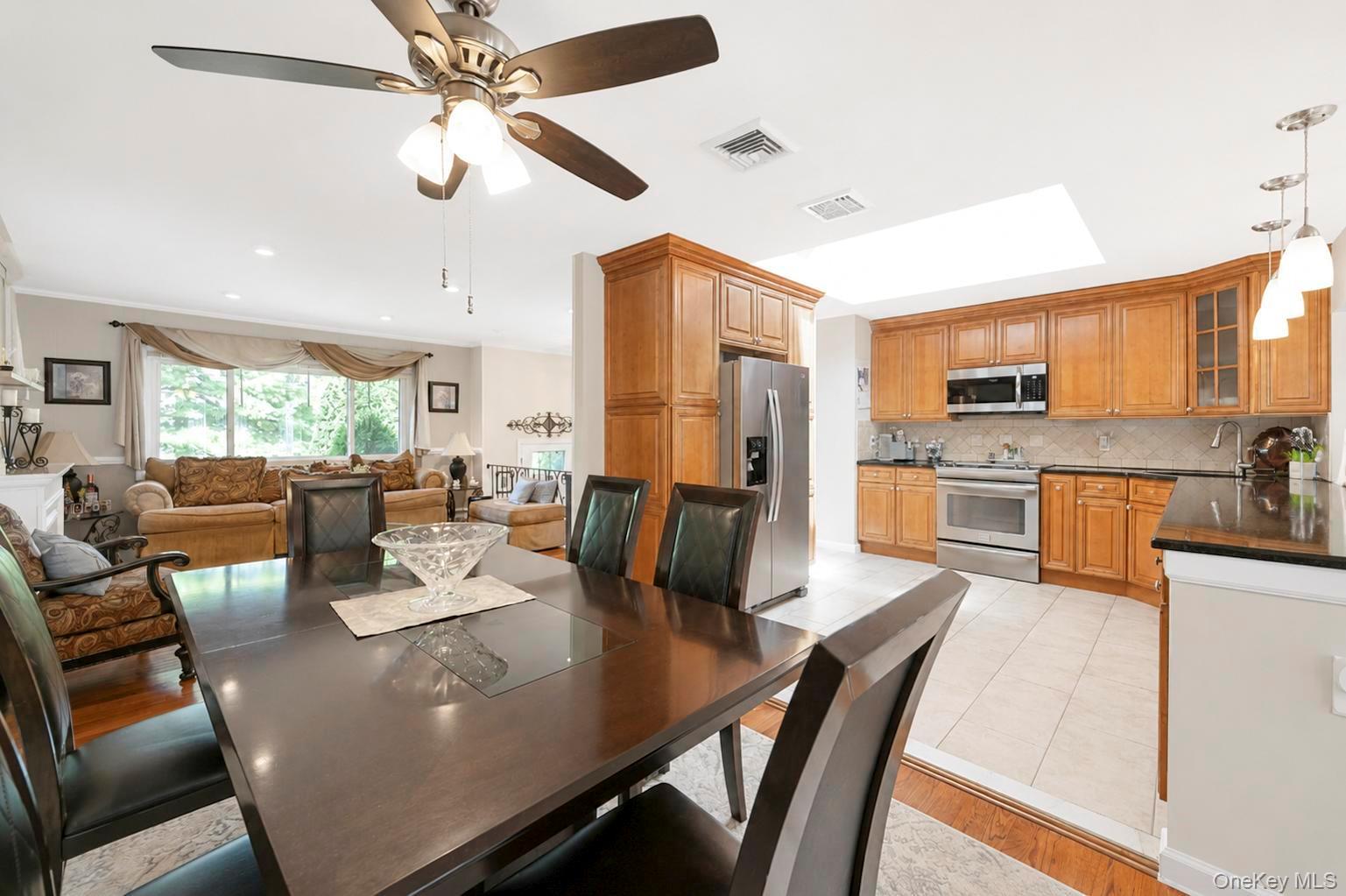 12 Linden Lane Property Photo 9