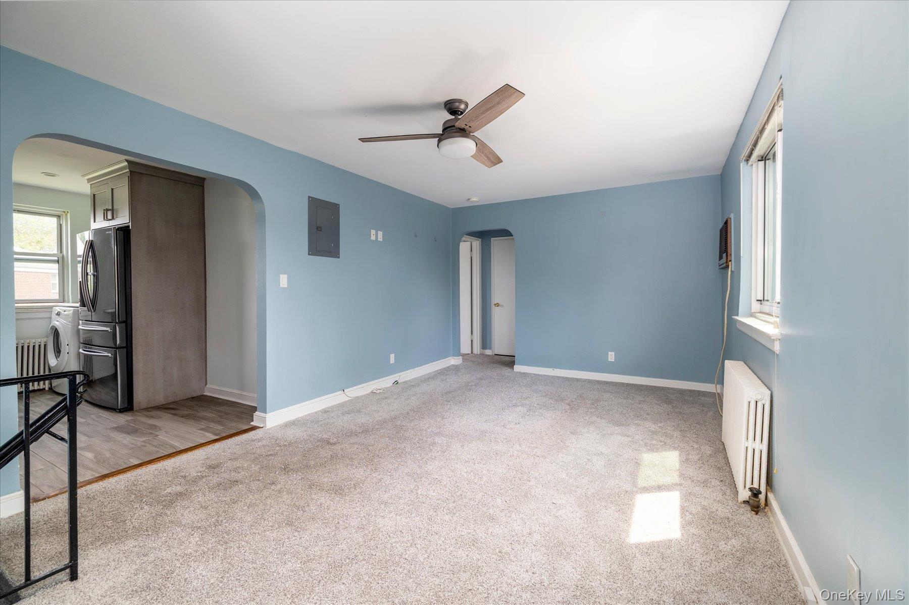 245-41b 77th Crescent 2nd Fl Property Photo 10
