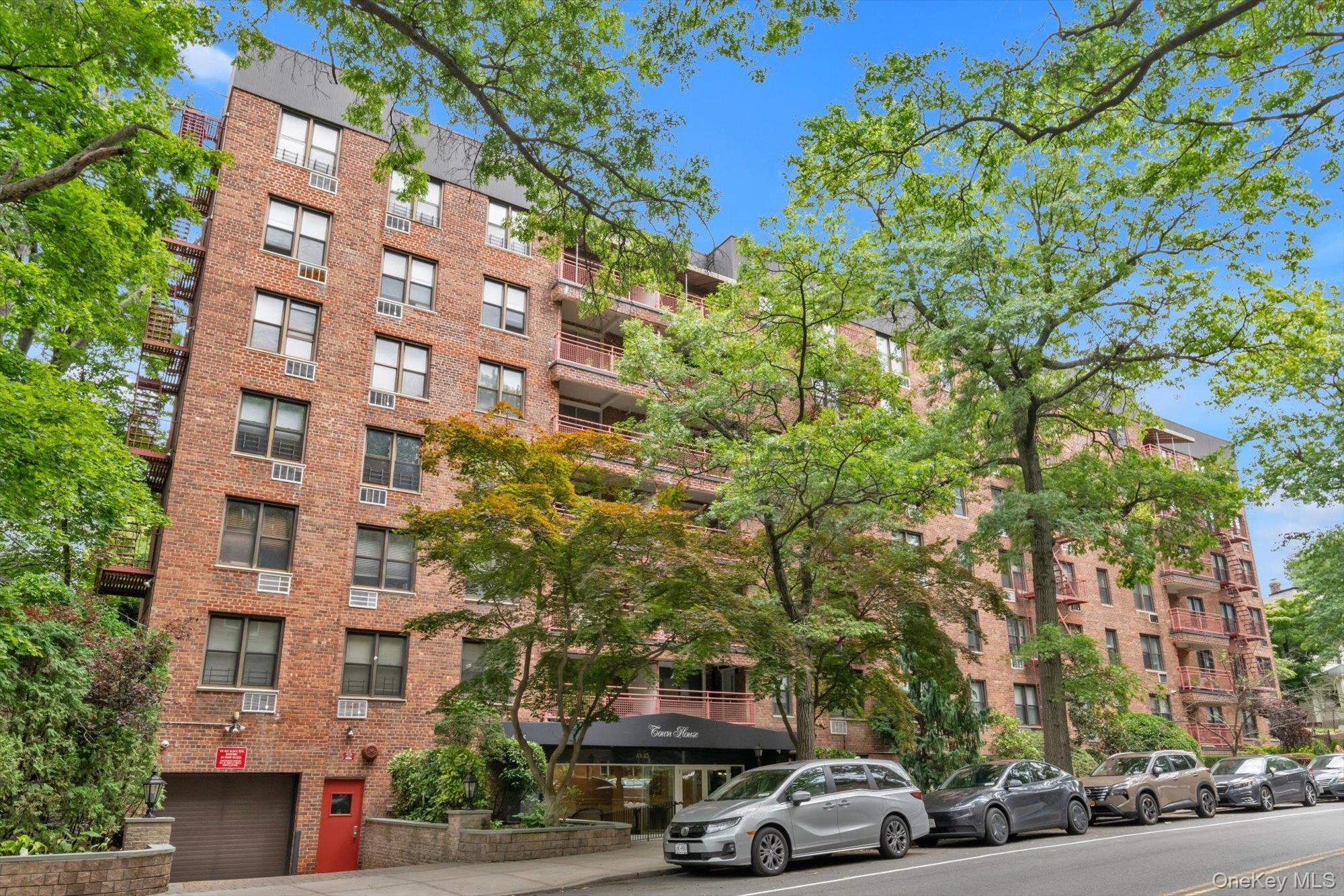 43-25 Douglaston Parkway #2-g Property Photo 1