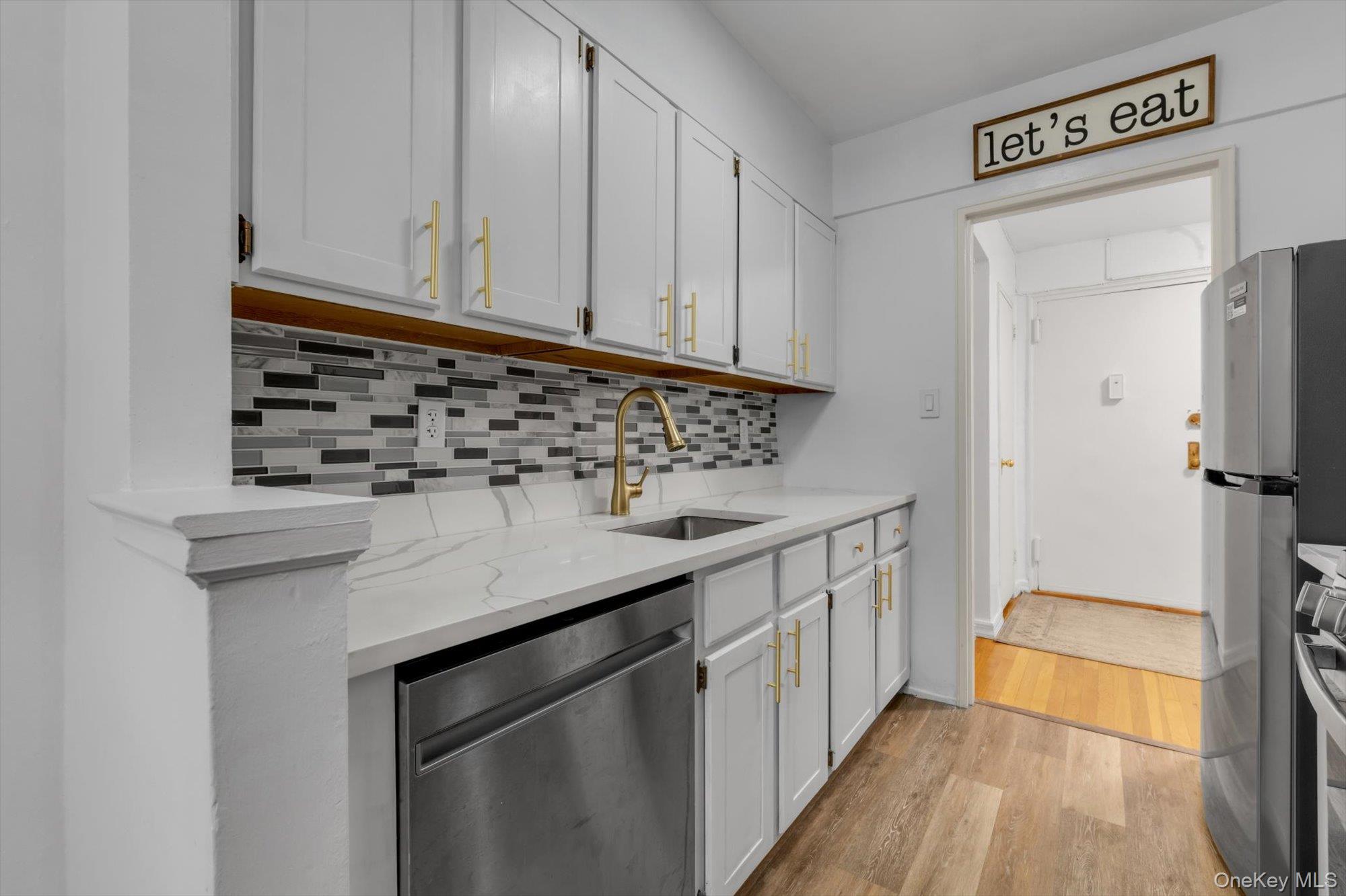 43-25 Douglaston Parkway #2-g Property Photo 6