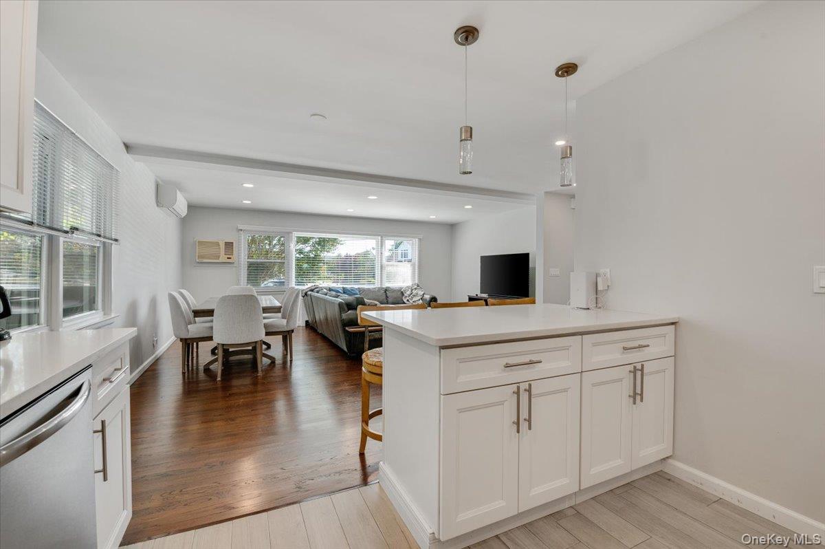 845 E Walnut Street Property Photo 7