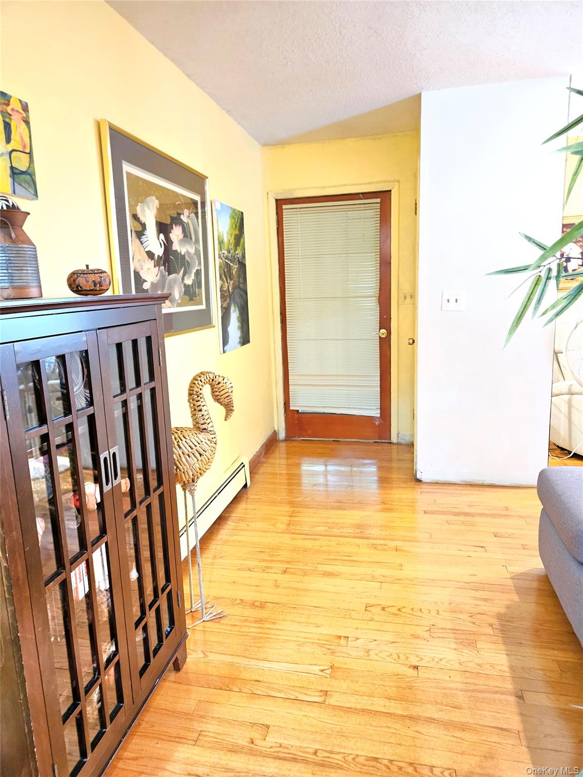 198 S Riverside Road Property Photo 4