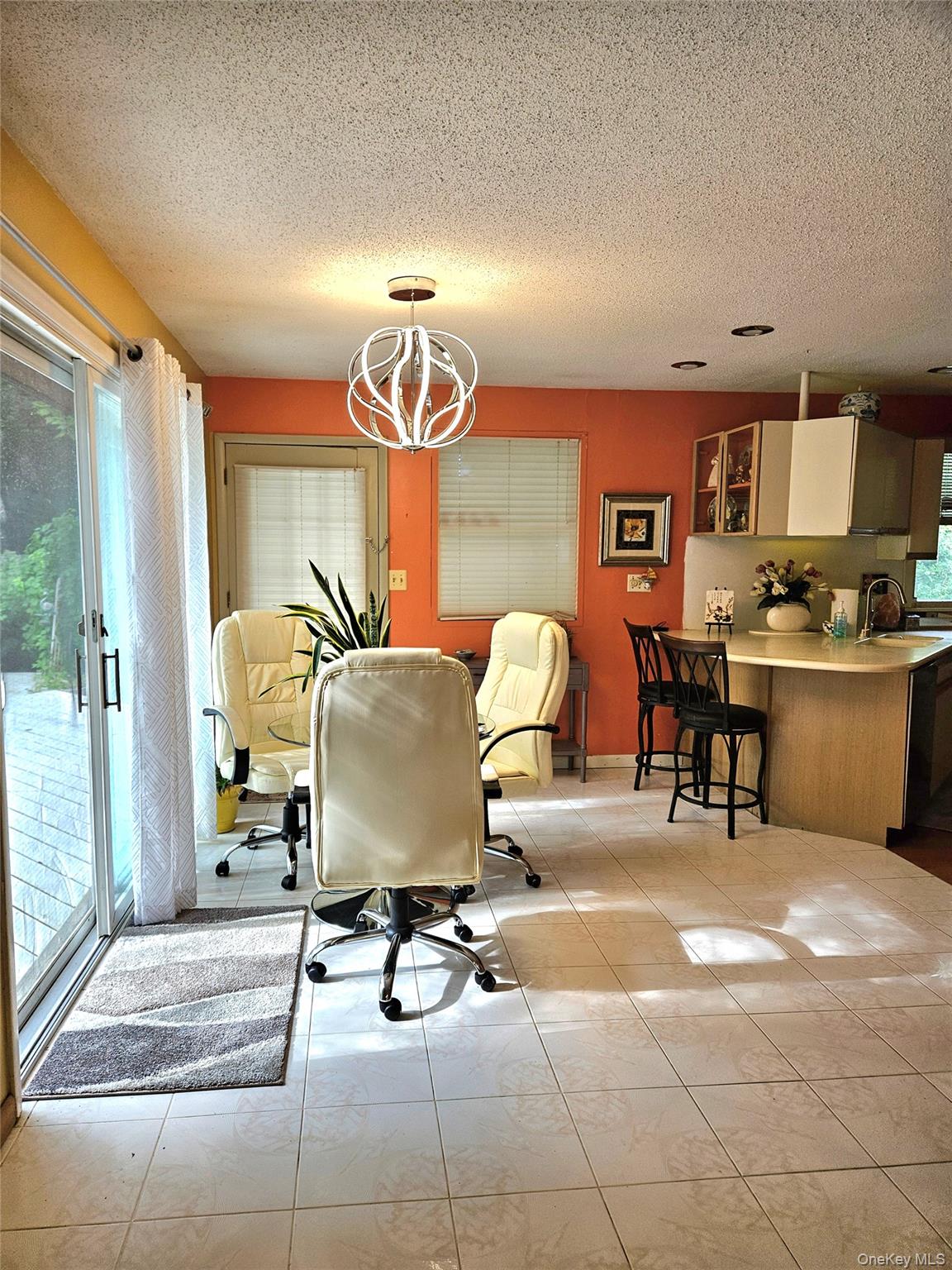 198 S Riverside Road Property Photo 6