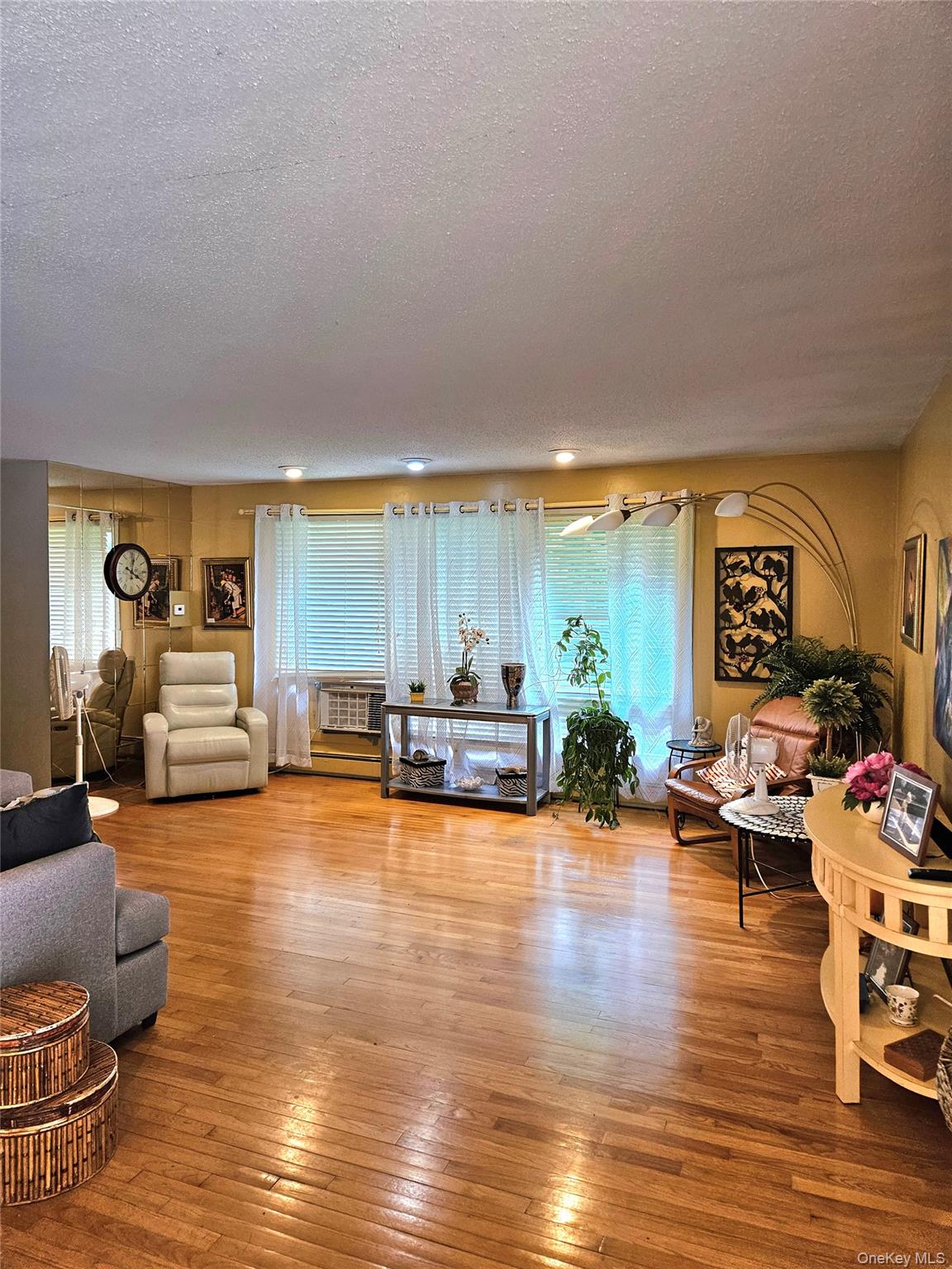 198 S Riverside Road Property Photo 11