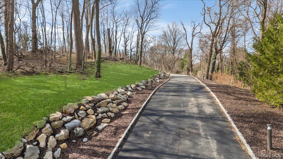 36 Cow Neck Road Property Photo 10