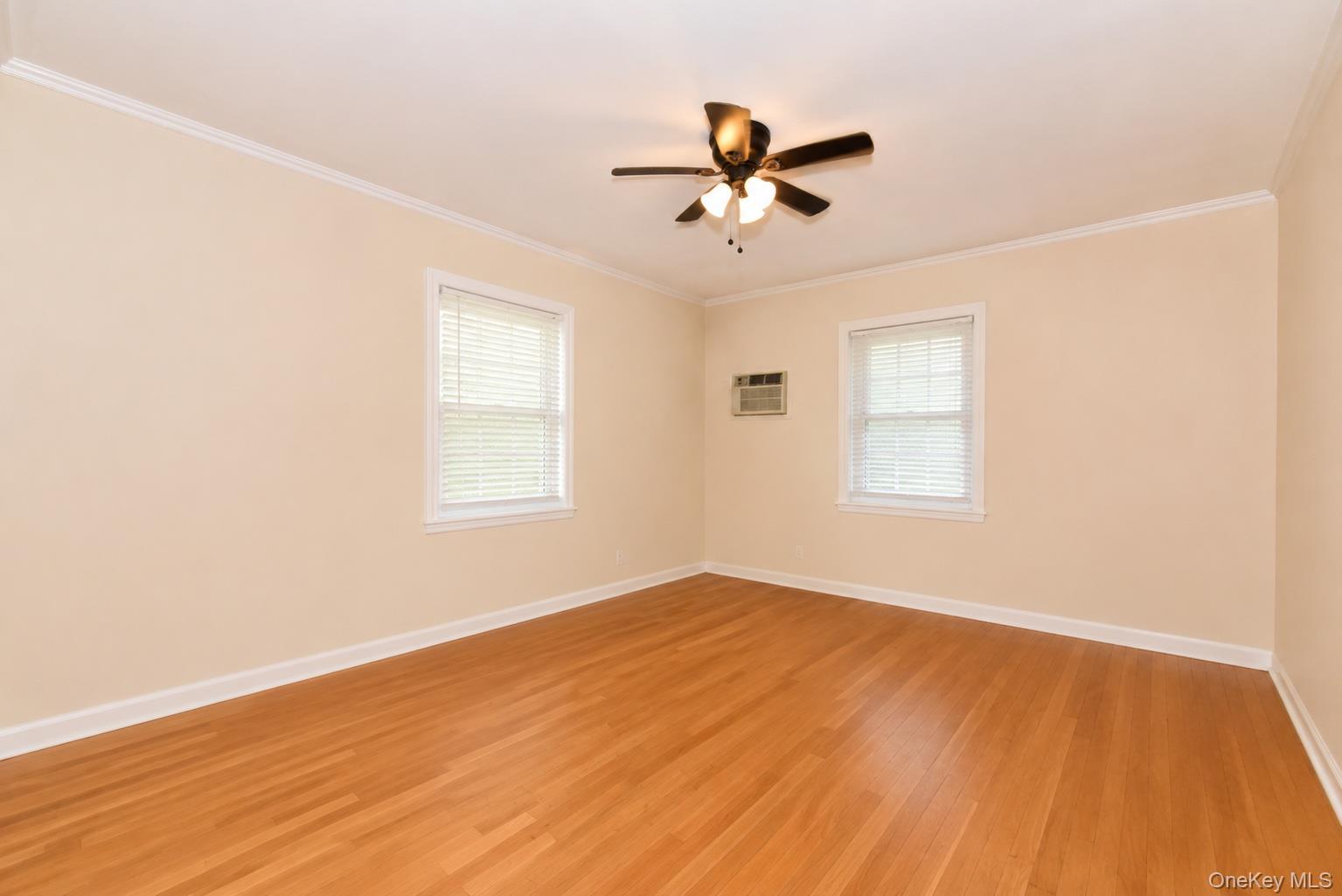 93 Gilmore Boulevard Property Photo 7