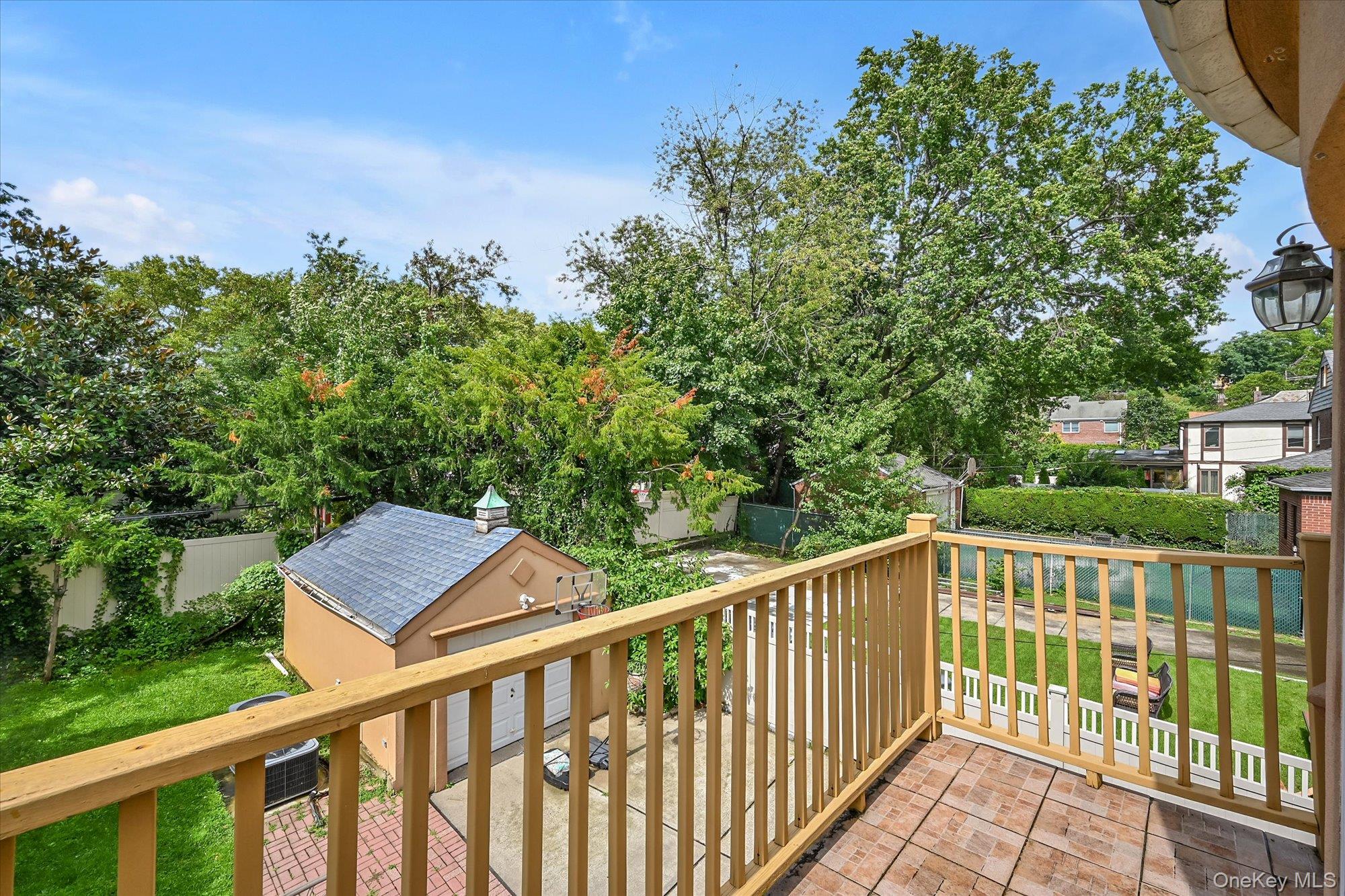 18433 Tudor Road Property Photo 21
