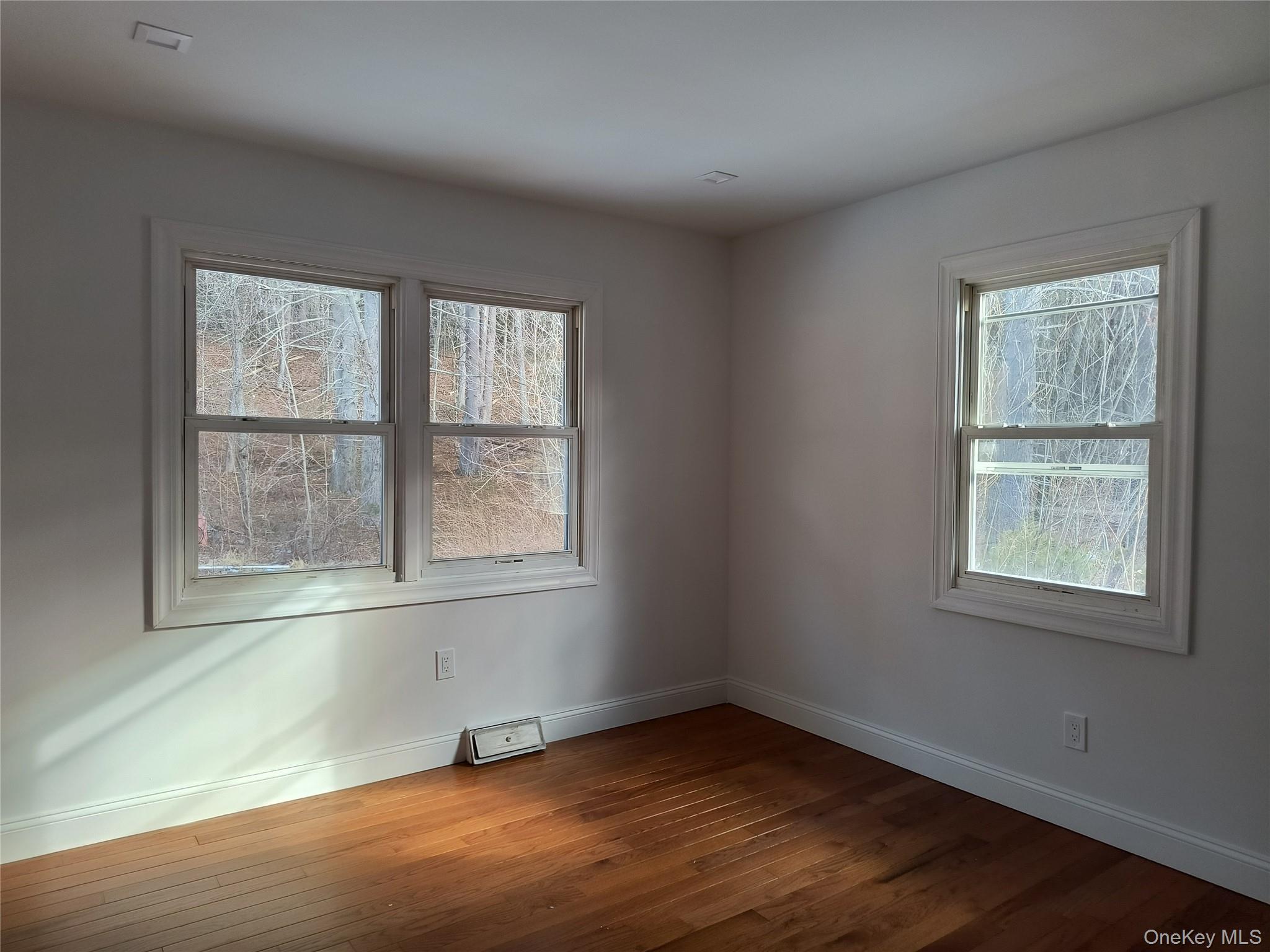 28 Pine Tree Lane Property Photo 10