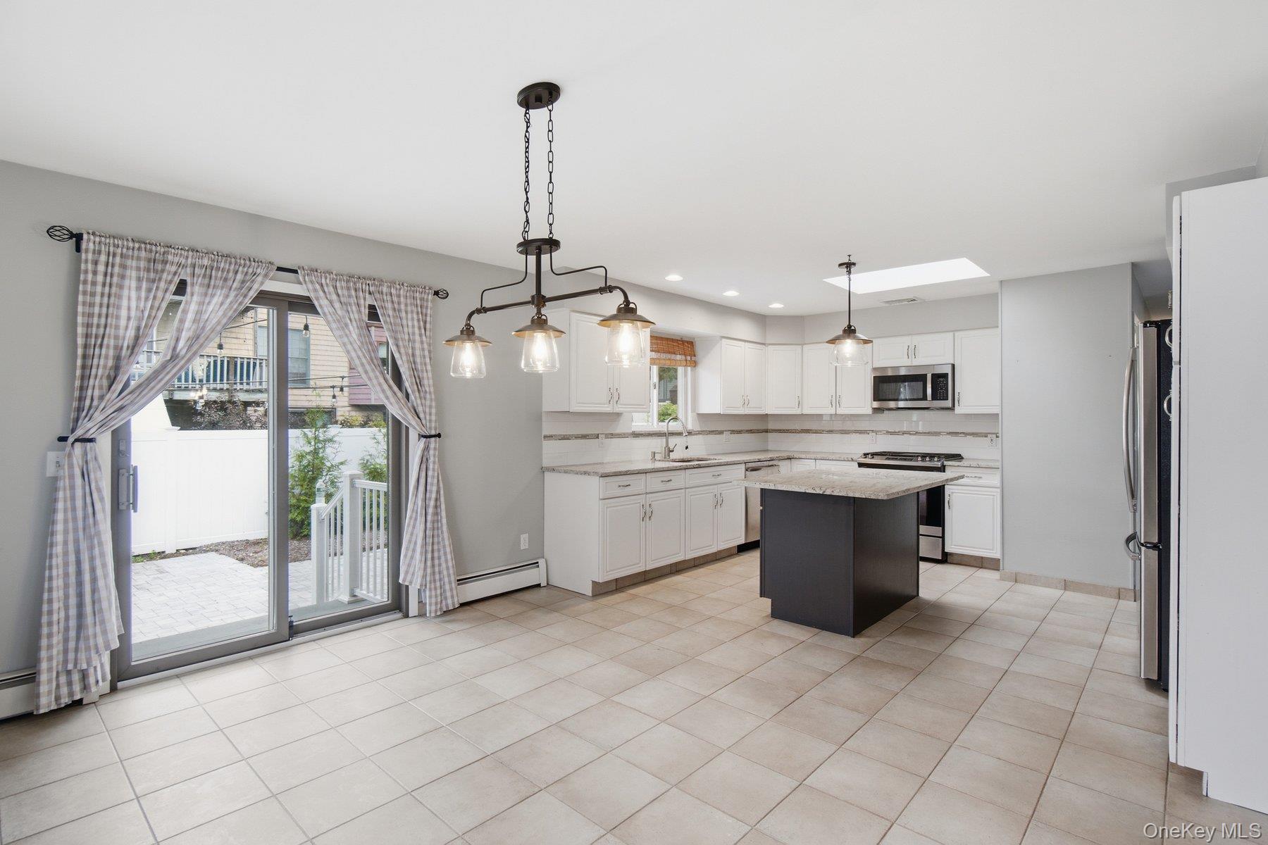 5 Willow Street Property Photo 9