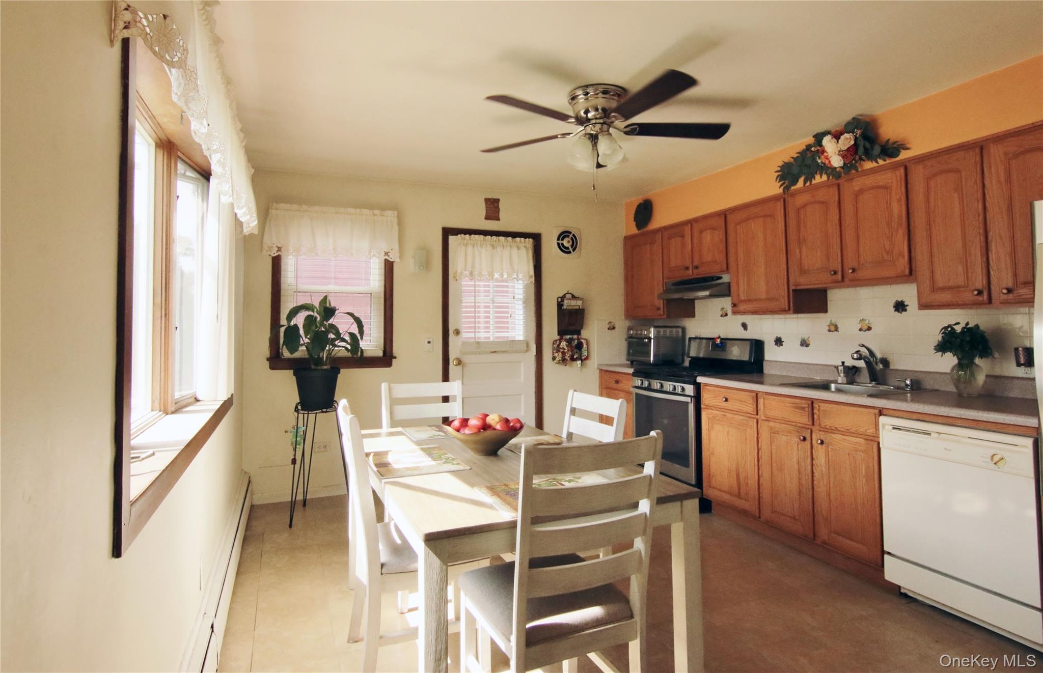 201 Bennett Avenue Property Photo 2