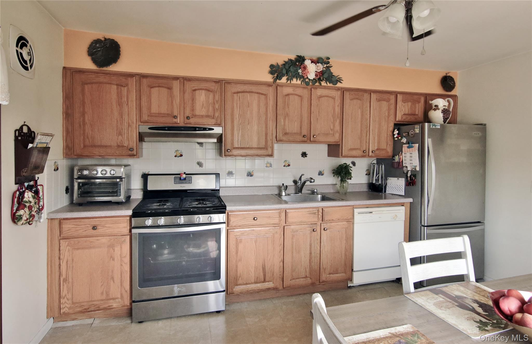 201 Bennett Avenue Property Photo 3